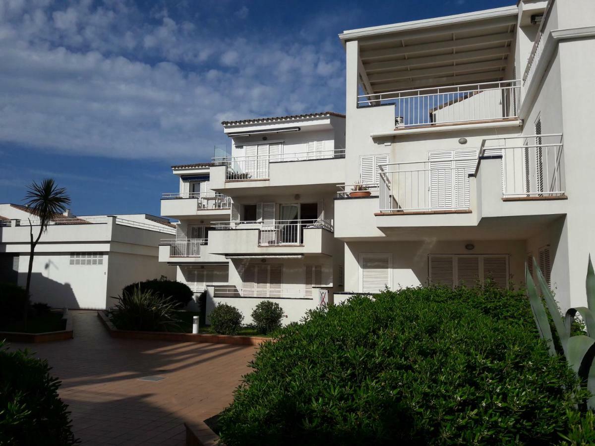 Residencia Platja De Roses Apartment Exterior foto