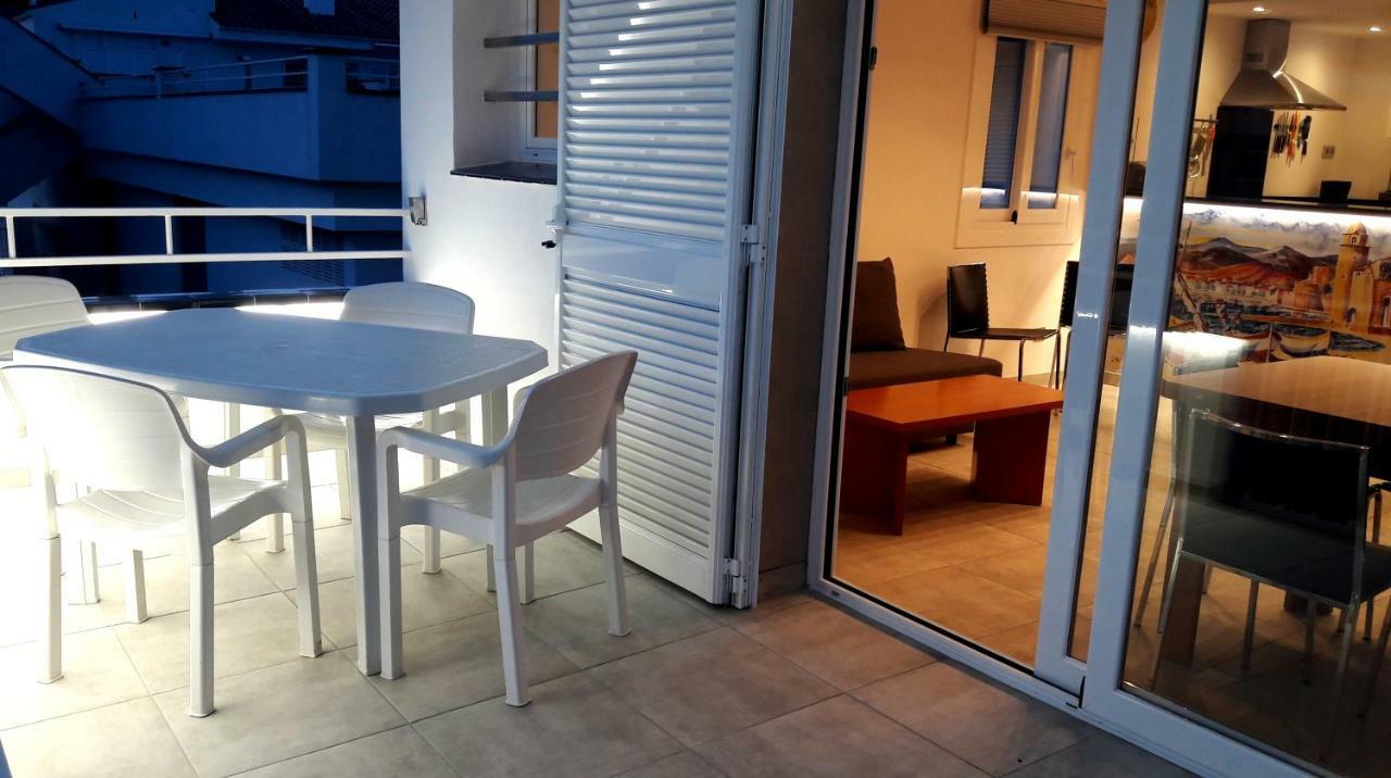 Residencia Platja De Roses Apartment Exterior foto