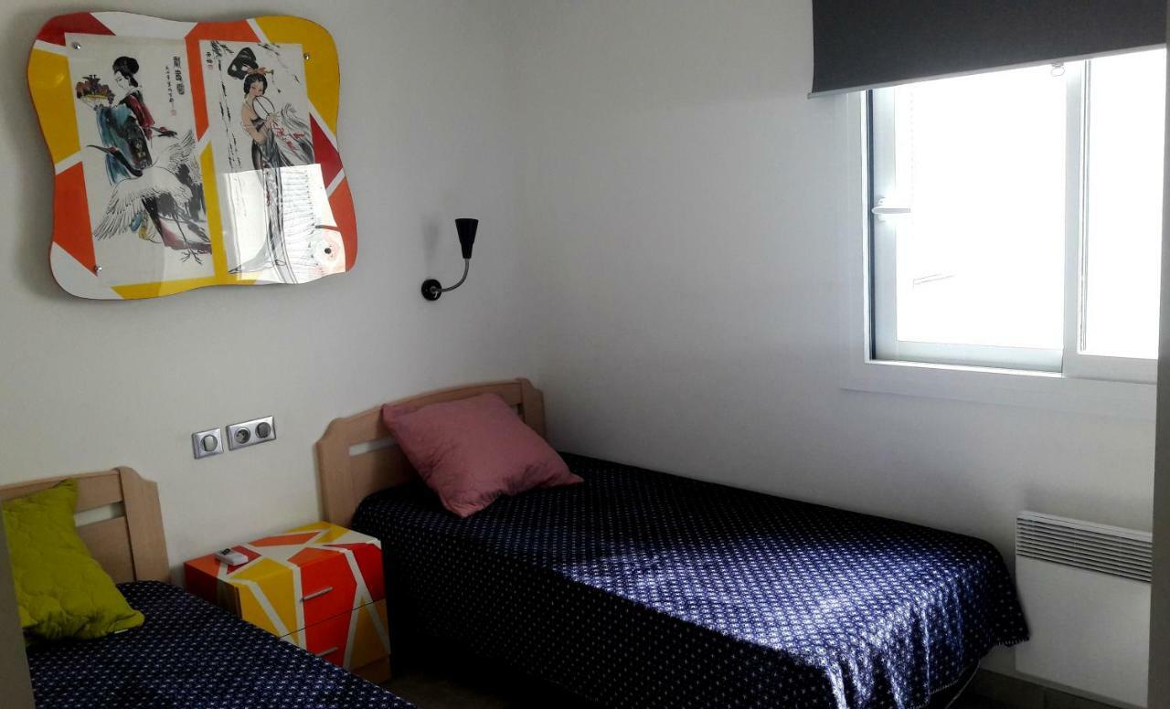Residencia Platja De Roses Apartment Exterior foto